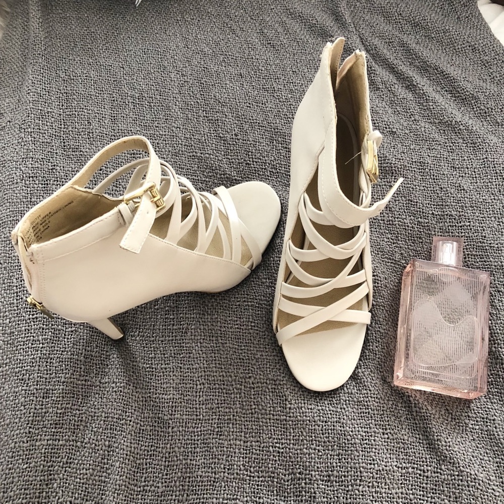 Nine-west opened toed heel! 👠ONLY been worn 1x!💋